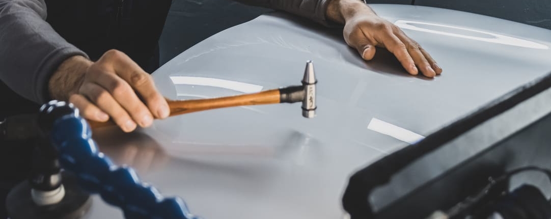 Dellenentfernung ohne Neulackierung beim Beulendoktor